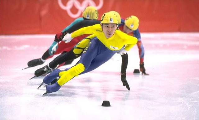 恐怖效率，哈兰德本赛季俱乐部+国家队19场已打入30球